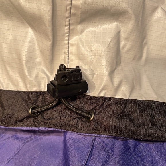 L.L.Bean women’s purple rain jacket size medium - Picture 15 of 16